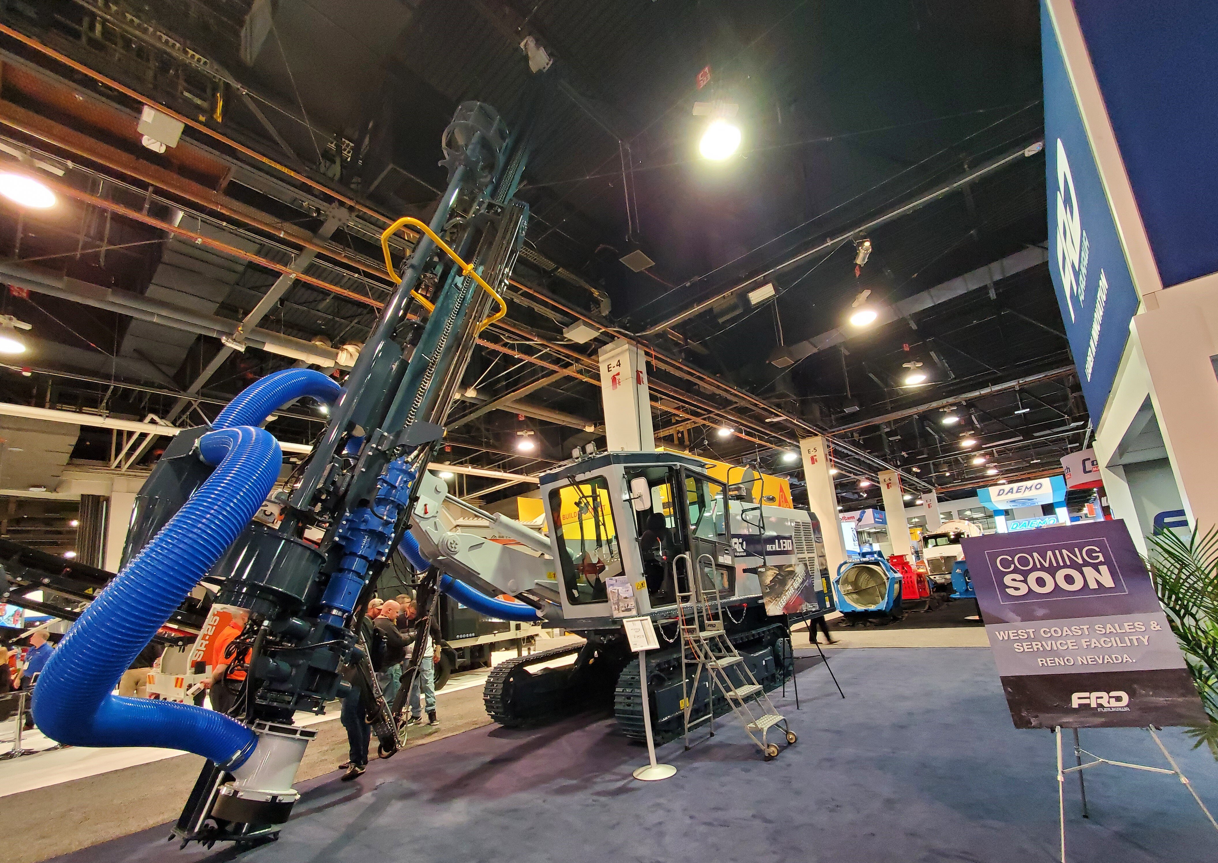 ダウンザホールドリル『DCR L130』.jpg